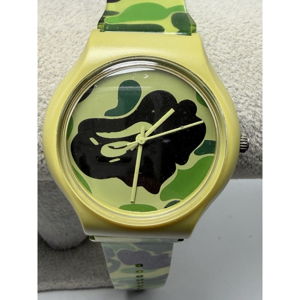 Nowhere A Bathing Ape E-Mook Magazine Limited Edition Watch New Battery 2009